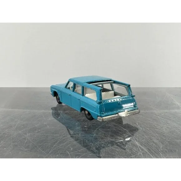 MATCHBOX LESNEY 9 BOAT AND TRAILER & STUDEBAKER 42 Made England